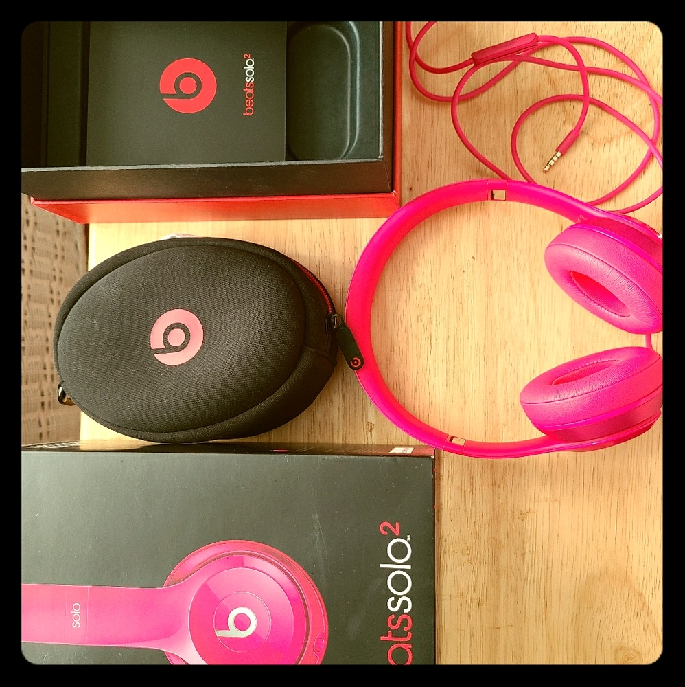 Beatssolo2  hot pink